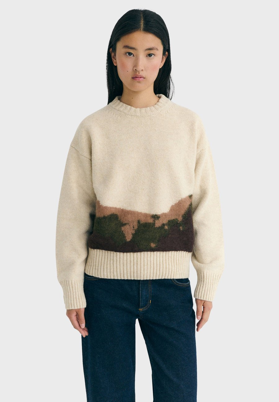 Джемпер Thinking Mu PETRA, Off White/Off-White
Джемпер Thinking Mu PETRA, Off White/Off-White
