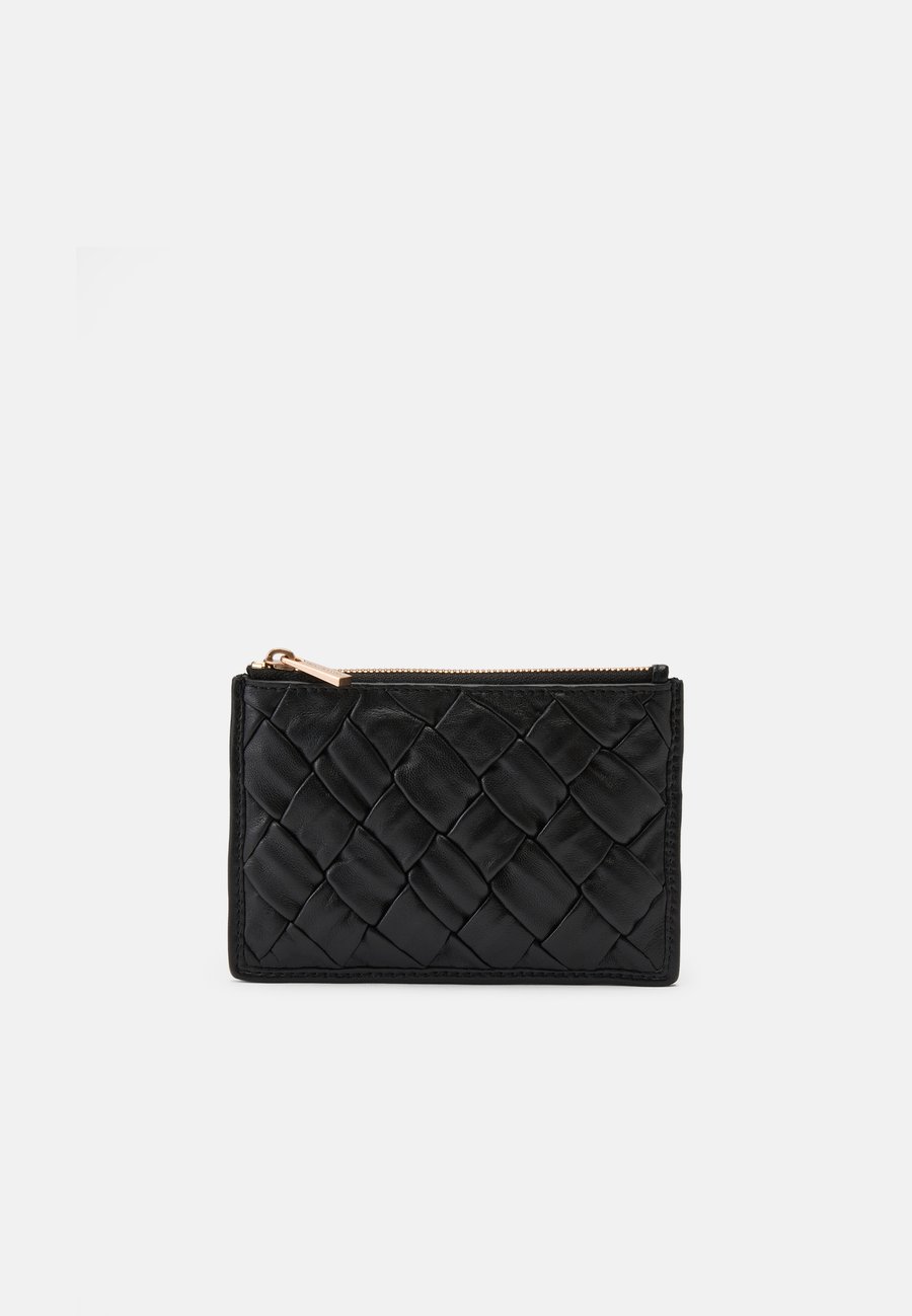 Кошелек Vanessa Bruno Wallet, Noir/Black
Кошелек Vanessa Bruno Wallet, Noir/Black