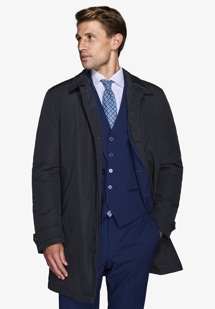 Куртка Dan John Parka, Blue Solid/Blue
Куртка Dan John Parka, Blue Solid/Blue