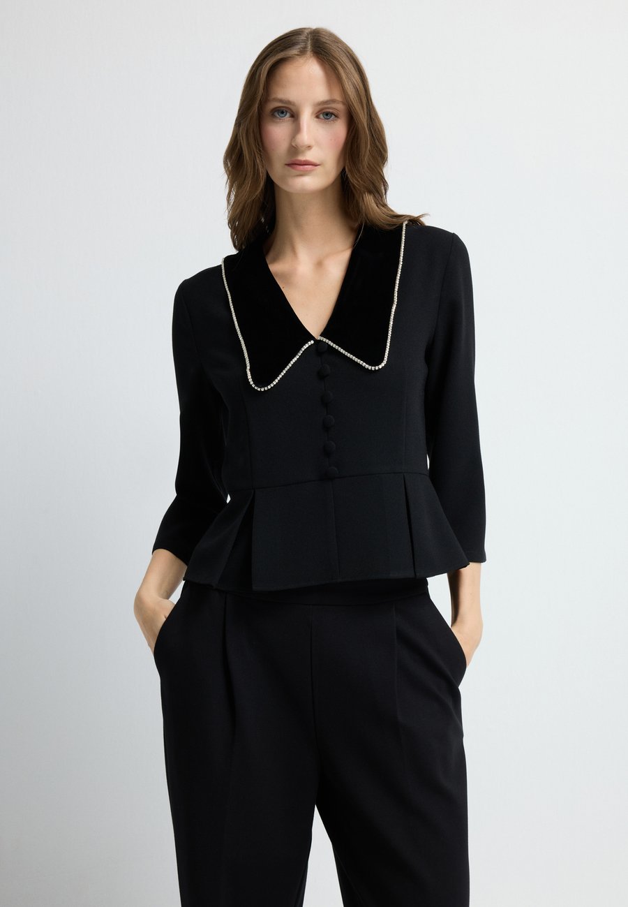 Блуза adL Blouse, Black
Блуза adL Blouse, Black