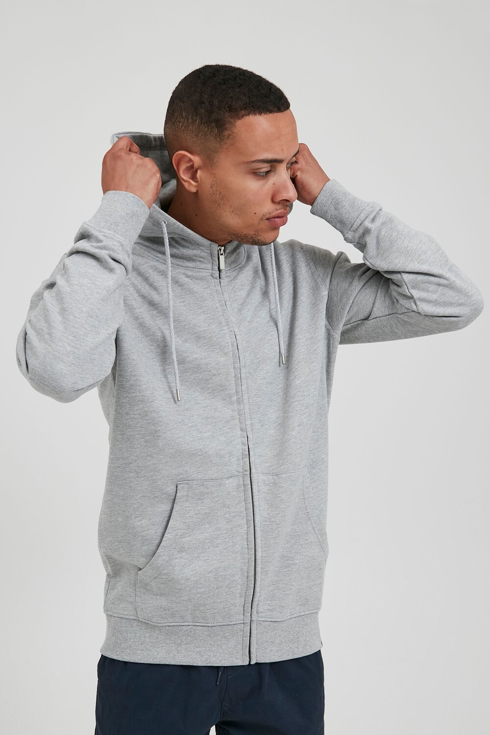 Толстовка !SOLID Kapuzensweatjacke SDSweat MorganZip, серый 
Толстовка !SOLID Kapuzensweatjacke SDSweat MorganZip, серый