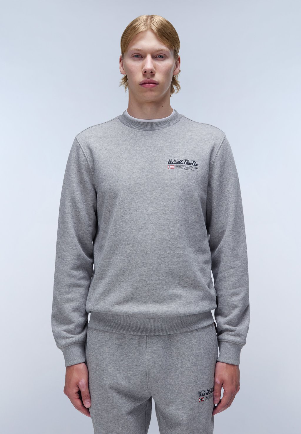 Толстовка WINT Napapijri, серый
Толстовка WINT Napapijri, серый