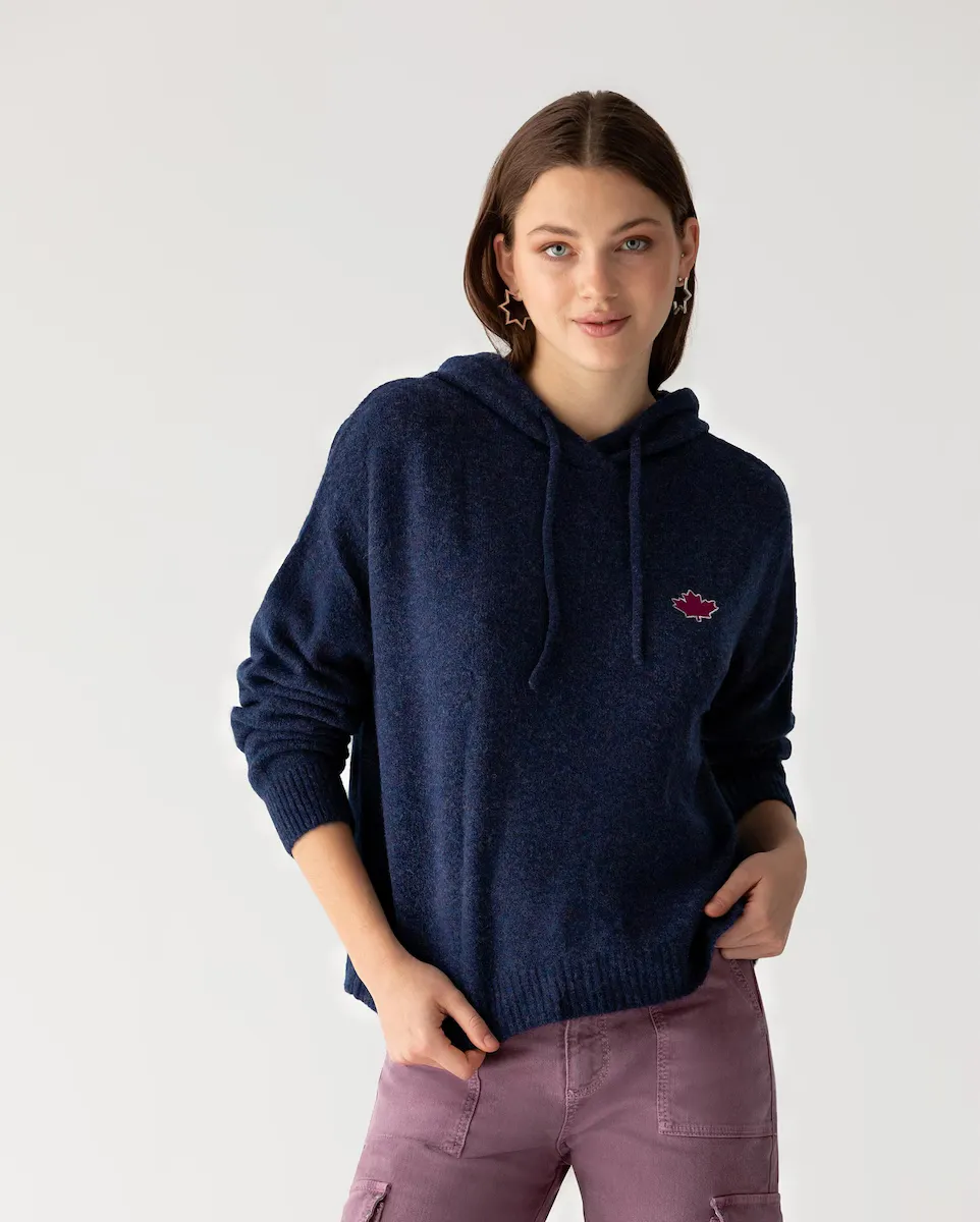 Женский свитер с капюшоном и вышитым логотипом Noon, синий
Женский свитер с капюшоном и вышитым логотипом Noon, синий