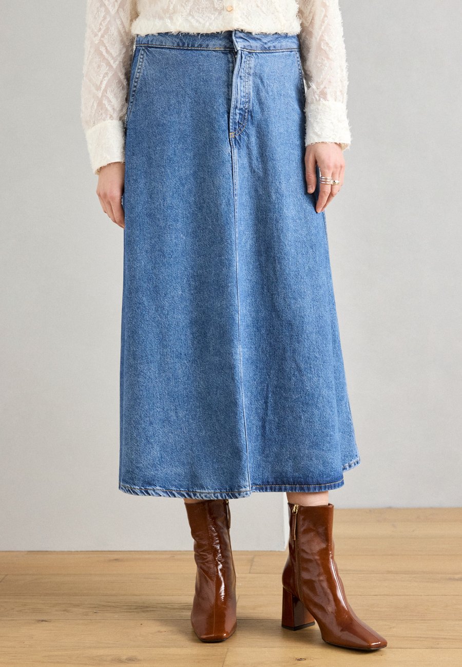 Юбка Marc O'Polo CAPSULE SKIRT A SHAPED, Clean Mid Blue Wash/Blue Denim
Юбка Marc O'Polo CAPSULE SKIRT A SHAPED, Clean Mid Blue Wash/Blue Denim