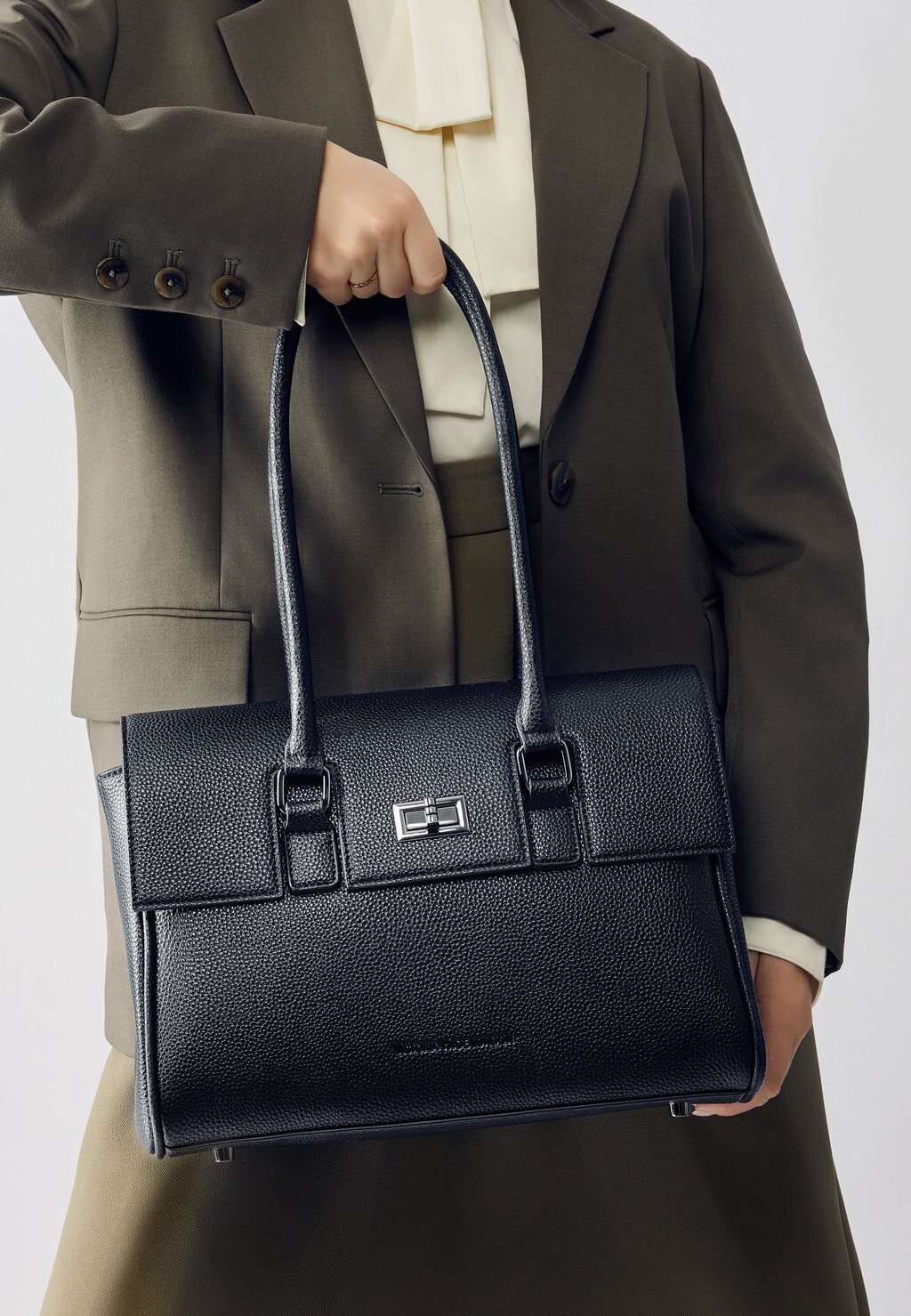 Сумочка Jolene S Victoria Hyde, черный
Сумочка Jolene S Victoria Hyde, черный