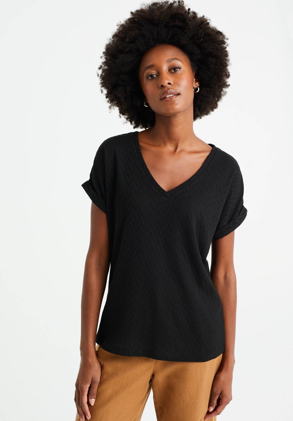 Базовая футболка WE Fashion, черный 
Базовая футболка WE Fashion, черный