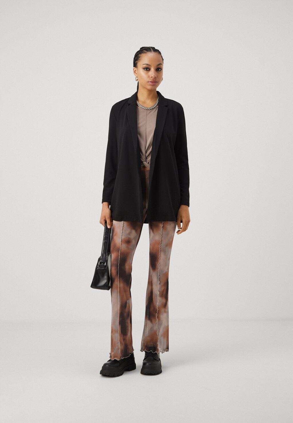 Короткая куртка Jdygeggo Treats JDY, черный
Короткая куртка Jdygeggo Treats JDY, черный