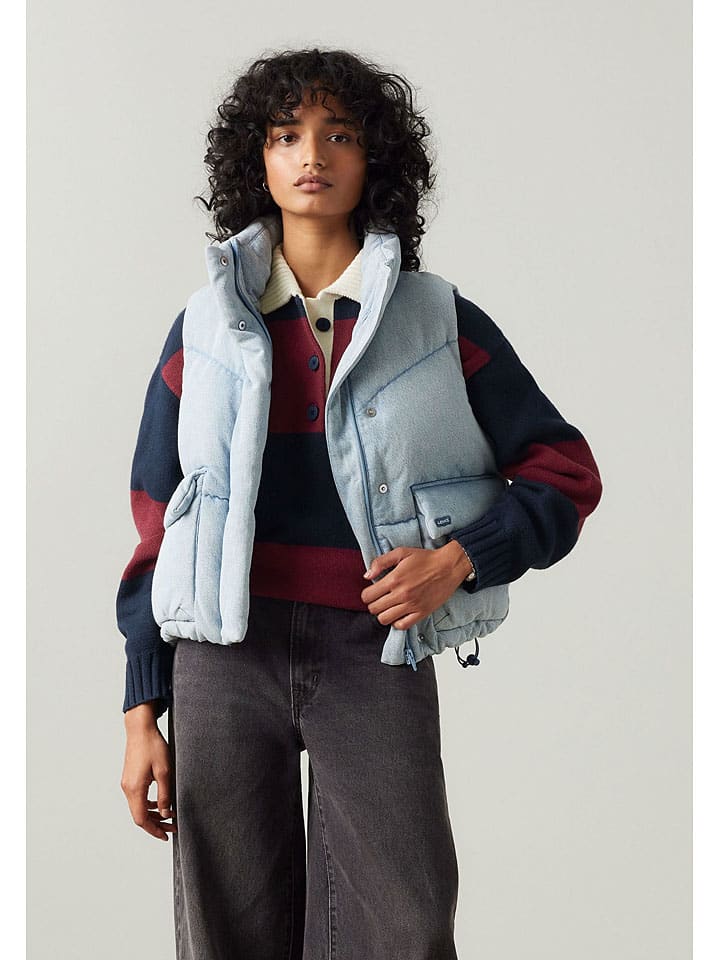 Levi's Светло-голубой пуховый жилет
Levi's Светло-голубой пуховый жилет