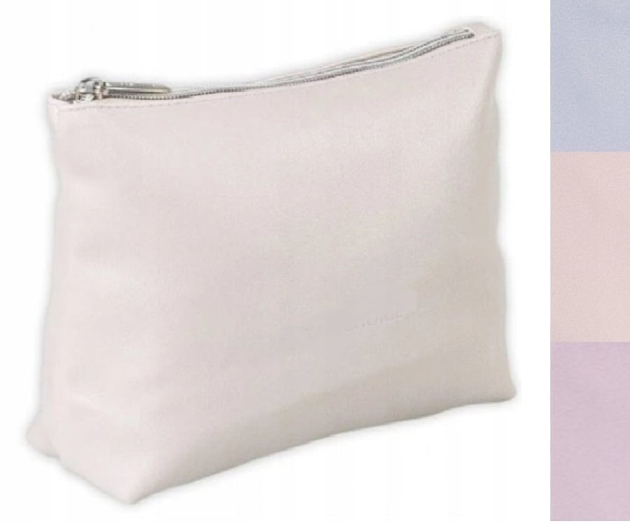 Женская дорожная косметичка-органайзер из эко-кожи KaMoDo
Женская дорожная косметичка-органайзер из эко-кожи KaMoDo