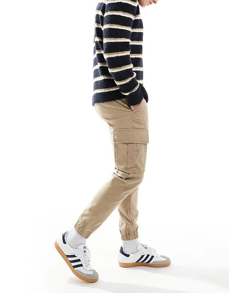 Брюки карго с манжетами бежевого цвета JJ Rebel
Брюки карго с манжетами бежевого цвета JJ Rebel