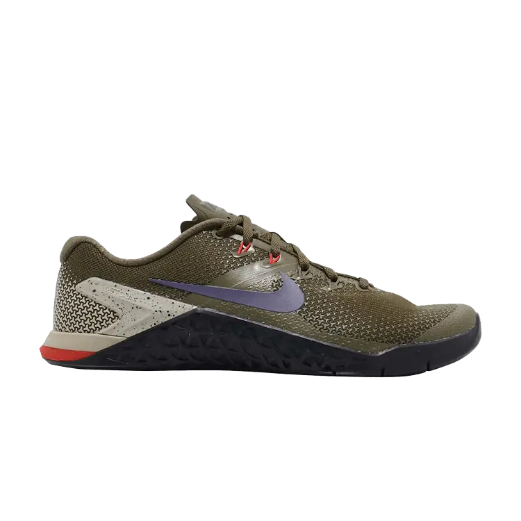 Кроссовки Metcon 4 'Olive Canvas', зеленый
Кроссовки Metcon 4 'Olive Canvas', зеленый