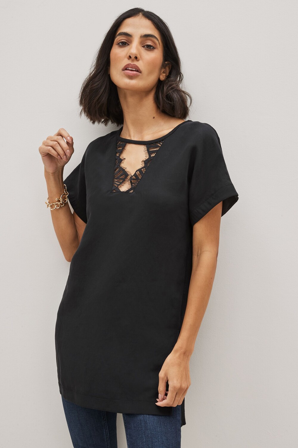 Кружевная туника с короткими рукавами и вырезом Next, черный
Кружевная туника с короткими рукавами и вырезом Next, черный