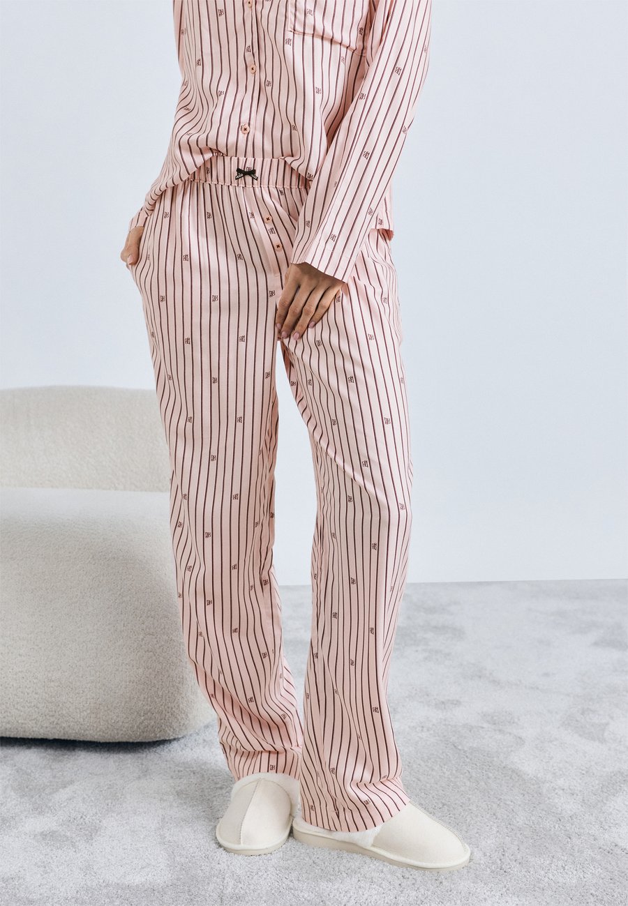 Пижамные брюки HUGO SARTORIAL PANTS, Open Pink/Light Pink
Пижамные брюки HUGO SARTORIAL PANTS, Open Pink/Light Pink