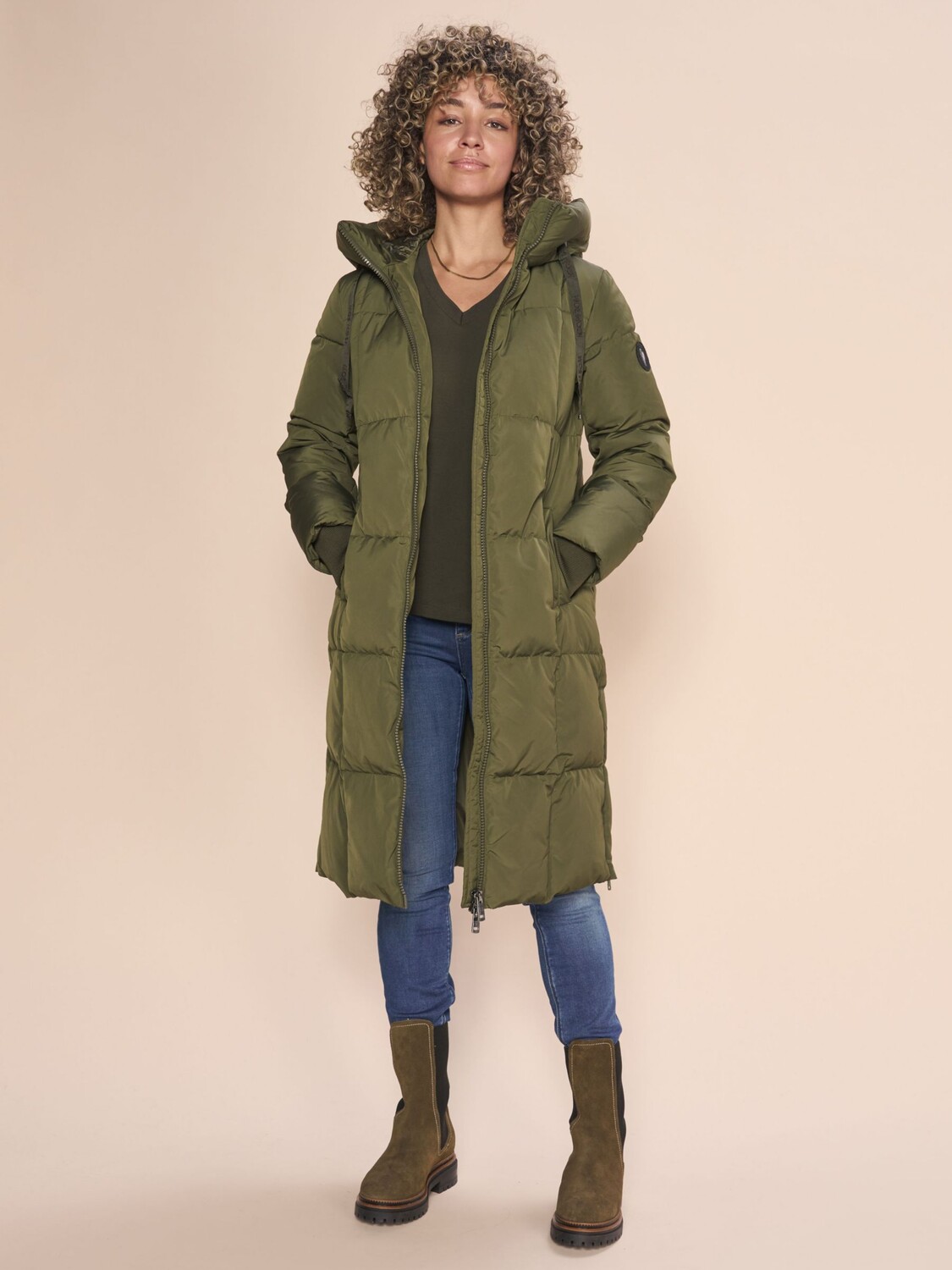 Пуховик Nova с капюшоном и пухом MOS MOSH, лесная ночь
Пуховик Nova с капюшоном и пухом MOS MOSH, лесная ночь