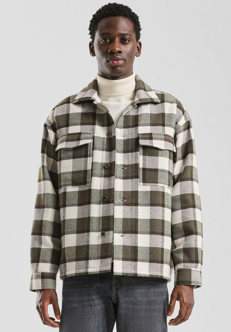 Куртка QS Light jacket, Wollweiß/Off-White
Куртка QS Light jacket, Wollweiß/Off-White