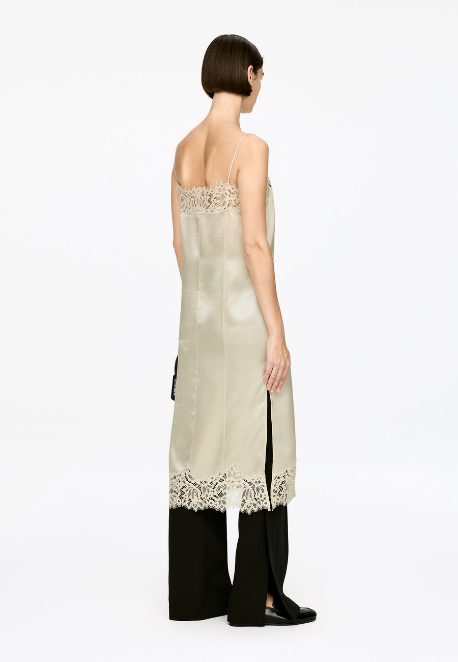 Платье ARKET STRAP, Light Beige/Beige
Платье ARKET STRAP, Light Beige/Beige