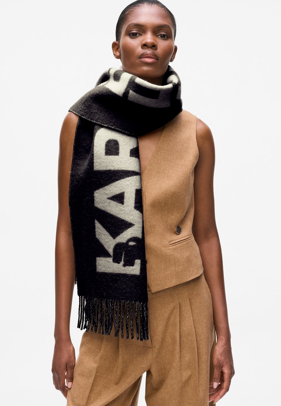 Шарф KARL LAGERFELD ESSENTIAL SCARF, Black/White/Black
Шарф KARL LAGERFELD ESSENTIAL SCARF, Black/White/Black