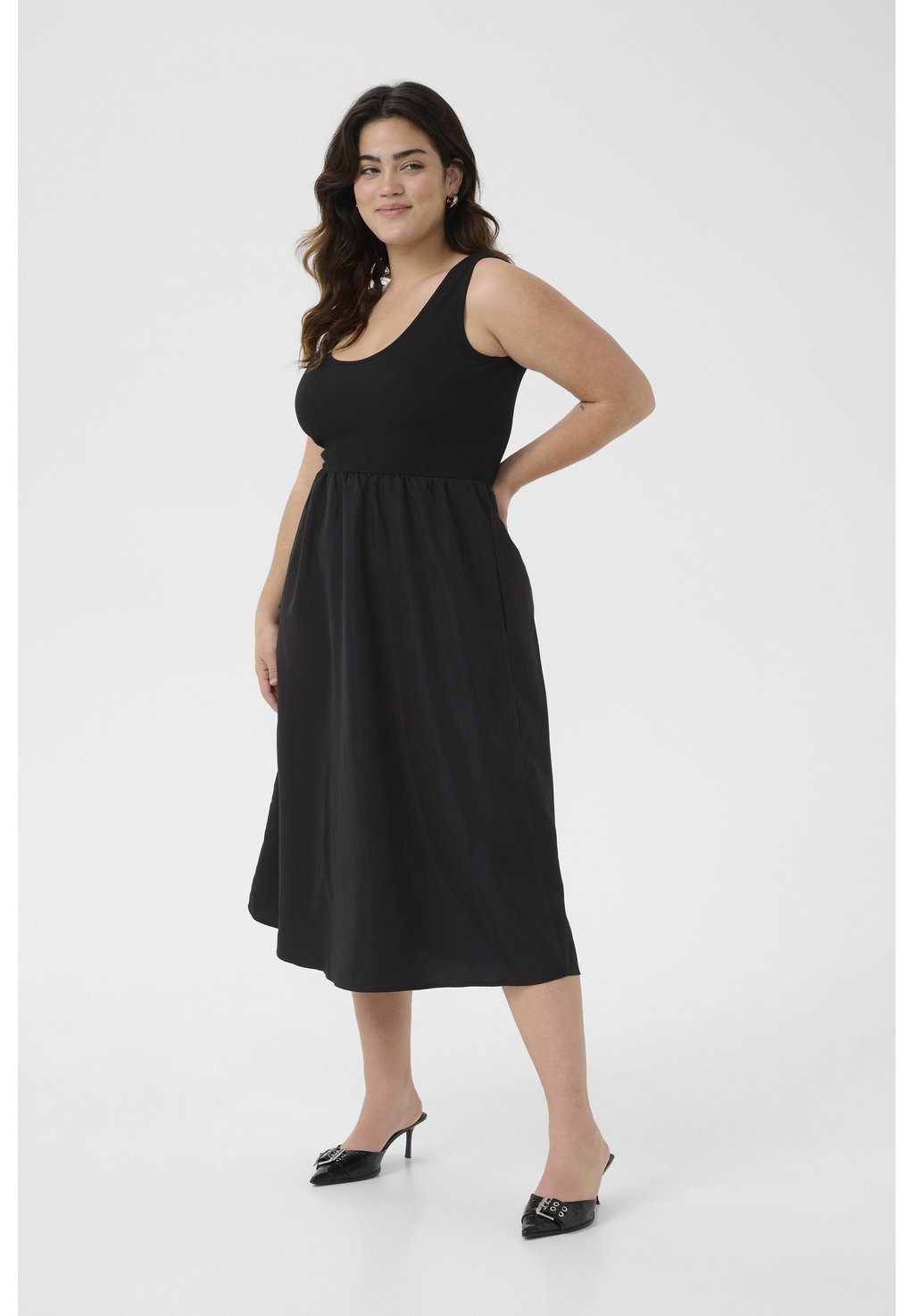 Повседневное платье KCKRISTI Kaffe Curve, цвет Black Deep
Повседневное платье KCKRISTI Kaffe Curve, цвет Black Deep