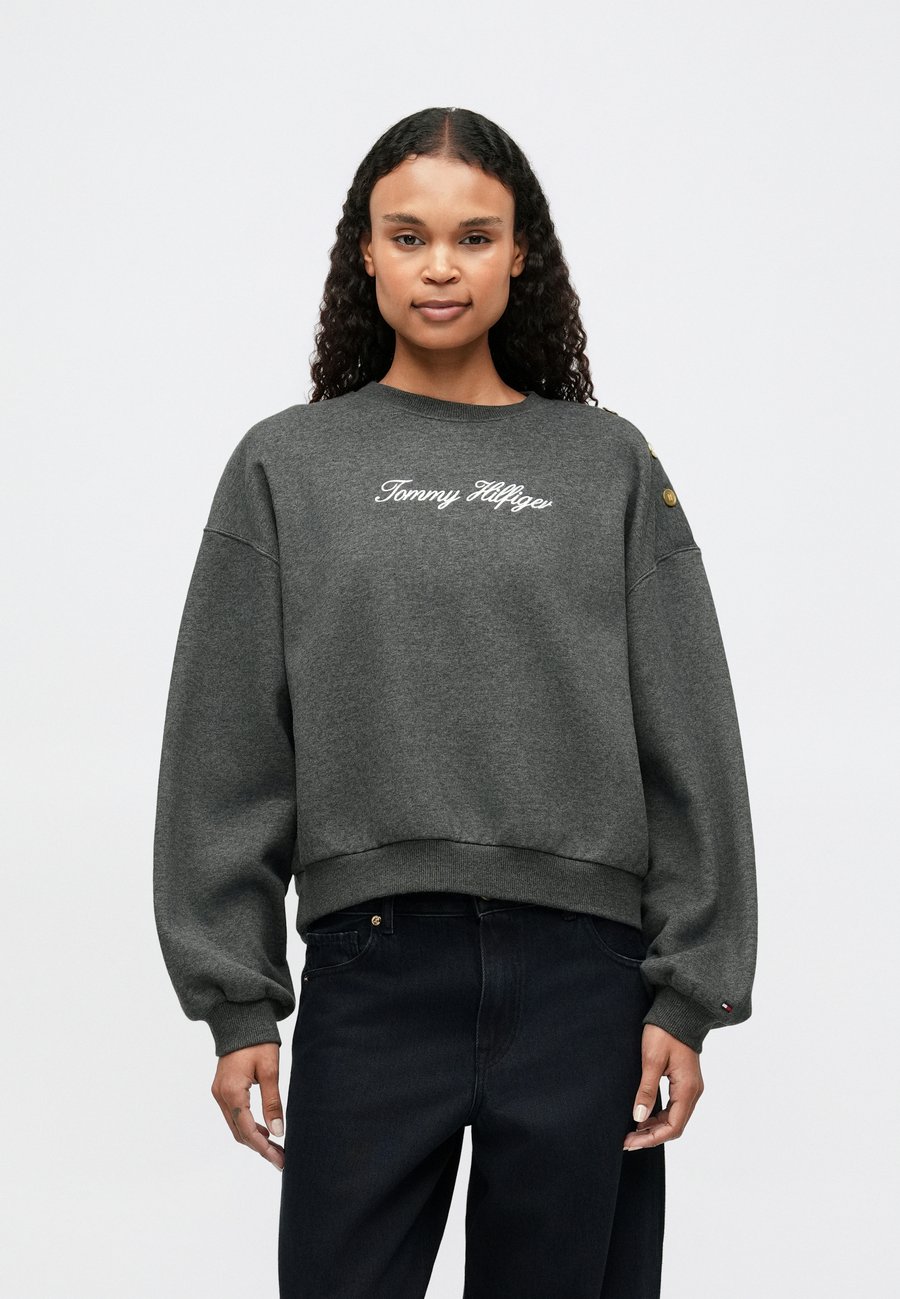 Толстовка Tommy Hilfiger SCRIPT, Dark Grey Heather/Dark Grey
Толстовка Tommy Hilfiger SCRIPT, Dark Grey Heather/Dark Grey
