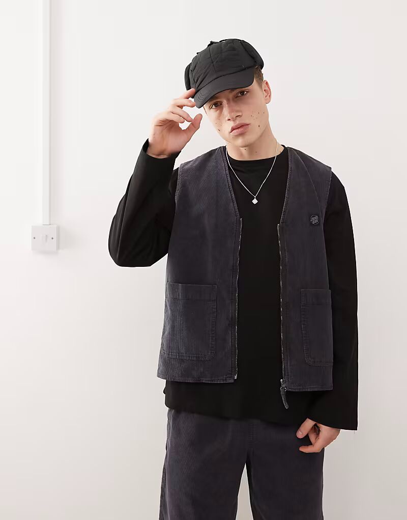 Жилет Santa Cruz с V-образным вырезом черного цвета, Черный, Жилет Santa Cruz с V-образным вырезом черного цвета
Жилет Santa Cruz с V-образным вырезом черного цвета, Черный, Жилет Santa Cruz с V-образным вырезом черного цвета