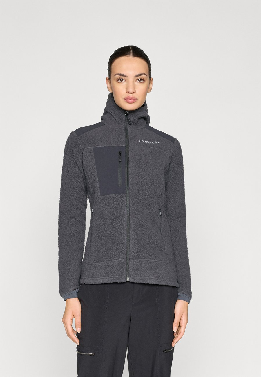 Флисовая куртка Norrøna TROLLVEGGEN ZIP HOOD, Phantom/Dark Grey
Флисовая куртка Norrøna TROLLVEGGEN ZIP HOOD, Phantom/Dark Grey