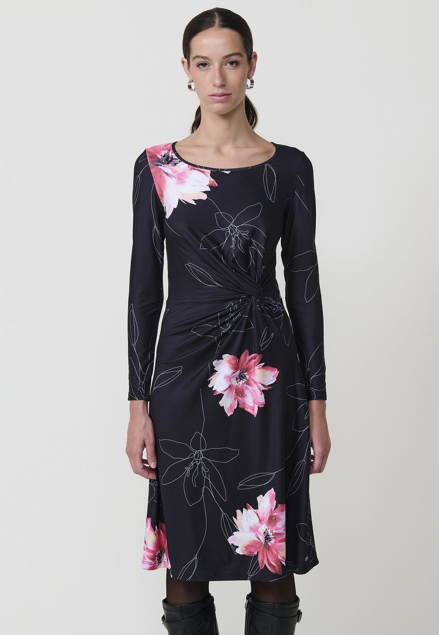 Платье Koroshi Jersey dress, Black
Платье Koroshi Jersey dress, Black