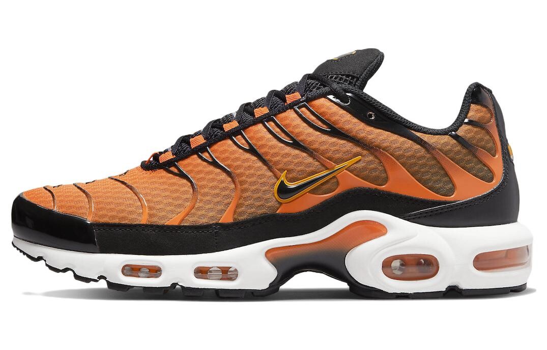 Кроссовки Nike Air Max Plus Safety Orange Black
Кроссовки Nike Air Max Plus Safety Orange Black