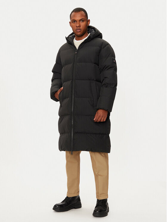 Пуховик стандартного кроя Tommy Hilfiger, черный
Пуховик стандартного кроя Tommy Hilfiger, черный