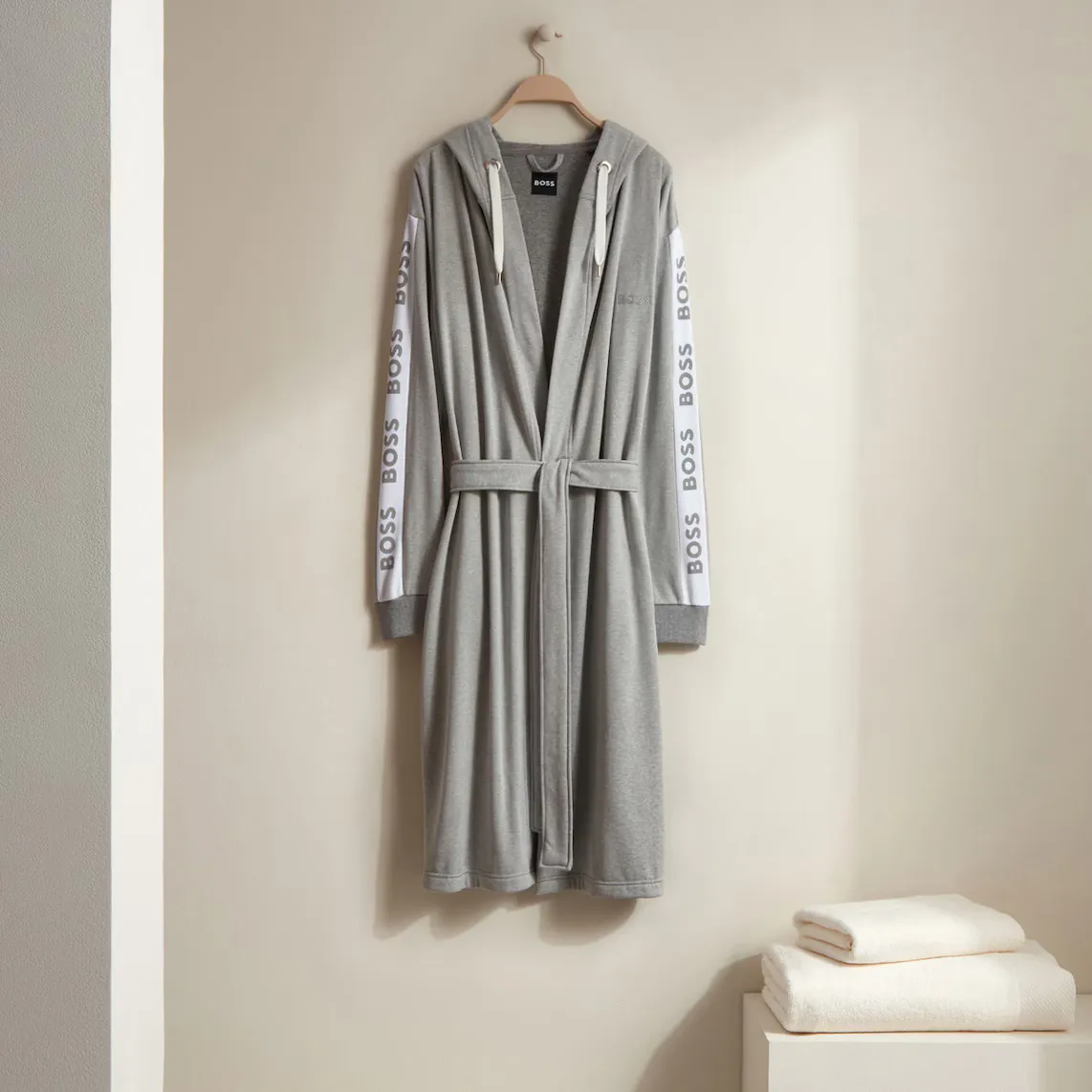 Халат 375 гр/м2 Boss Sense 22 Hugo Boss, серый
Халат 375 гр/м2 Boss Sense 22 Hugo Boss, серый