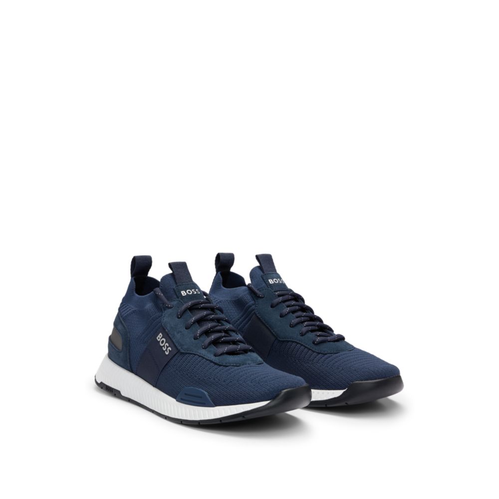 Кроссовки с трикотажным верхом, фирменной символикой и замшевой отделкой BOSS, темно-синий
Кроссовки с трикотажным верхом, фирменной символикой и замшевой отделкой BOSS, темно-синий
