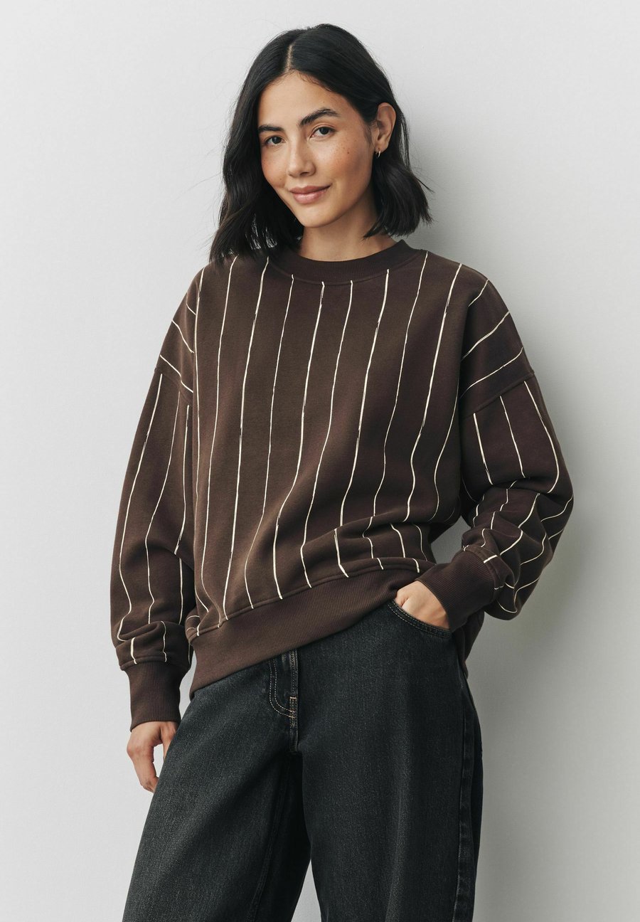 Толстовка Next SOFT TOUCH CREW NECK LONG SLEEVE , Berry Pink Stripe/Pink
Толстовка Next SOFT TOUCH CREW NECK LONG SLEEVE , Berry Pink Stripe/Pink