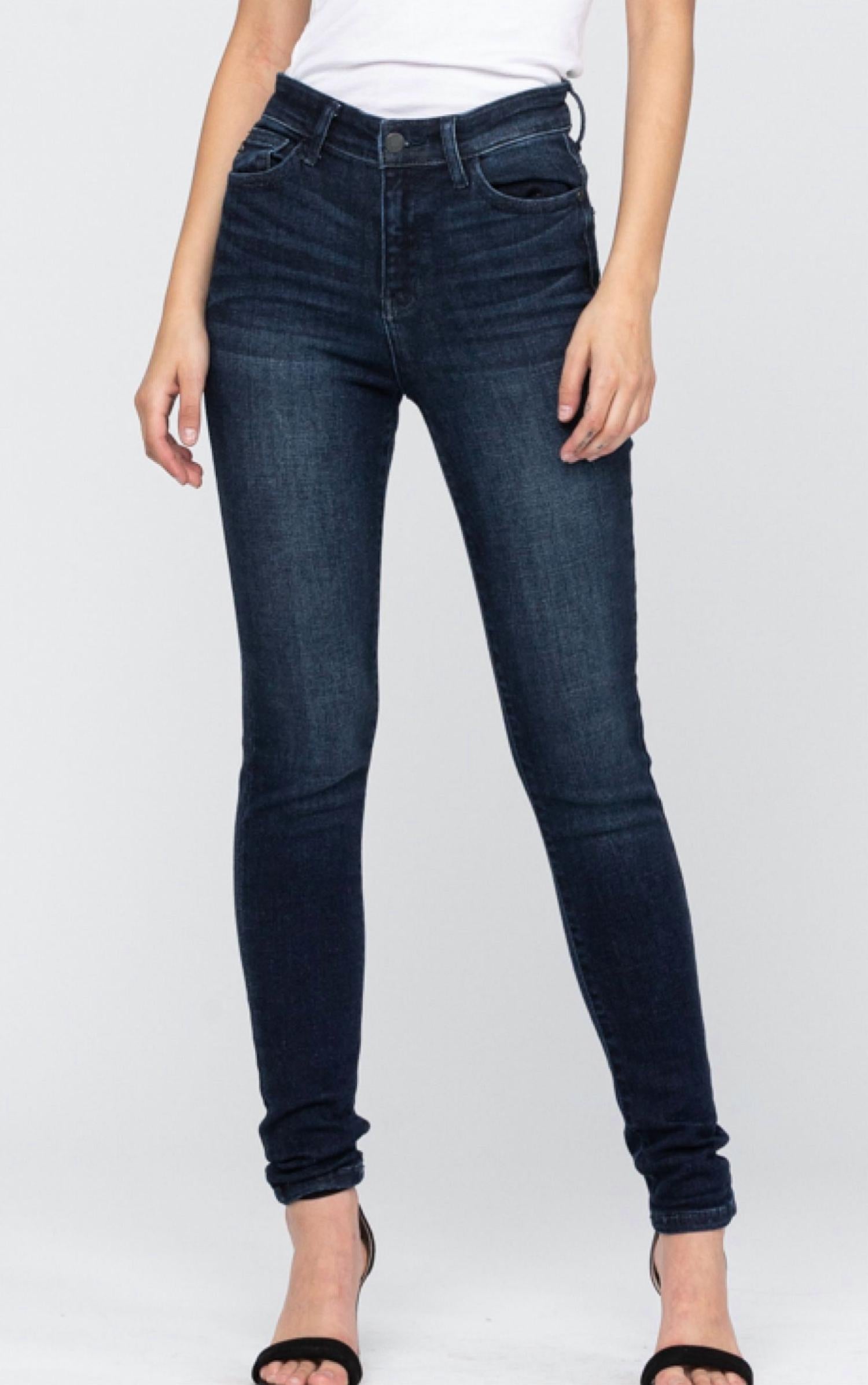 Джинсы Super Skinny в темно-синем цвете Judy Judy Blue
Джинсы Super Skinny в темно-синем цвете Judy Judy Blue