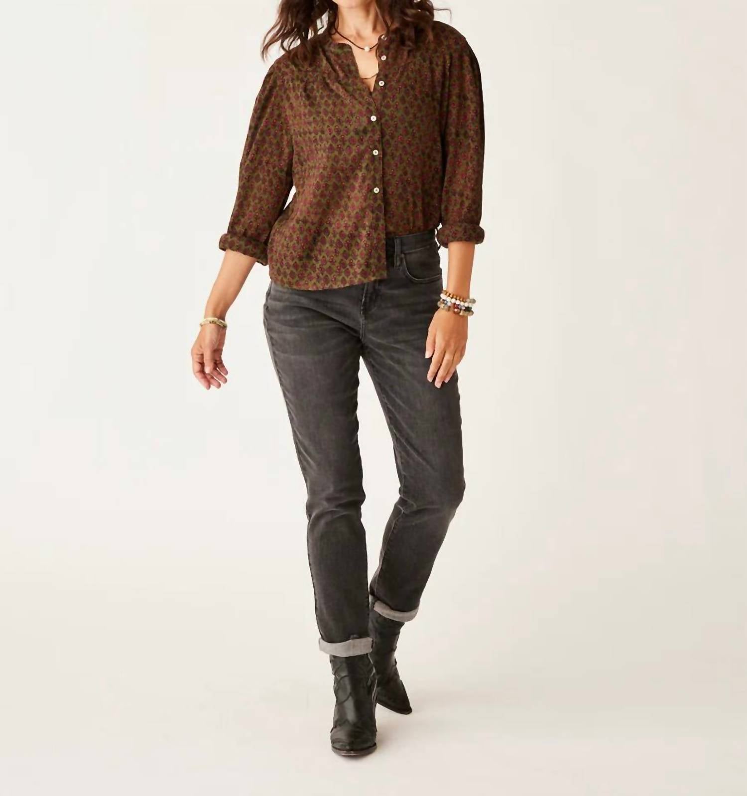 Топ Татум в цветочном батик-принте Carve Designs, цвет batik floral
Топ Татум в цветочном батик-принте Carve Designs, цвет batik floral