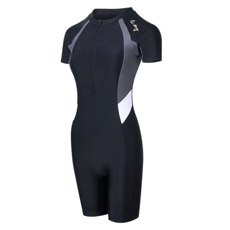 Цельный купальник Li Ning для женщин, черный
Цельный купальник Li Ning для женщин, черный