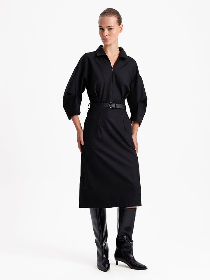 Платье до колена BGN, черный
Платье до колена BGN, черный