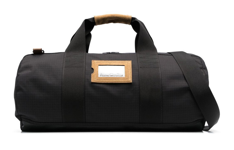 Нейлоновая дорожная сумка женская черная Acne Studios
Нейлоновая дорожная сумка женская черная Acne Studios