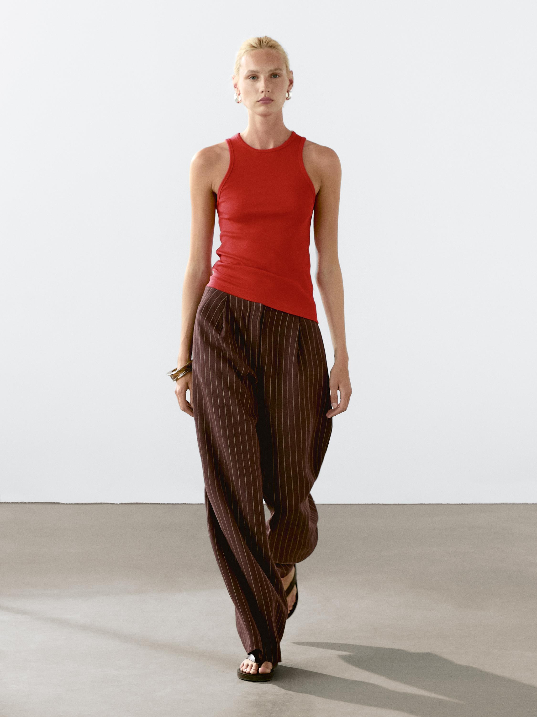 Топ с бретельками через шею в рубчик Massimo Dutti, красный
Топ с бретельками через шею в рубчик Massimo Dutti, красный