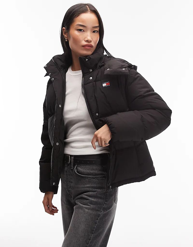 Куртка-пуховик Tommy Jeans Alaska в сетку черного цвета
Куртка-пуховик Tommy Jeans Alaska в сетку черного цвета