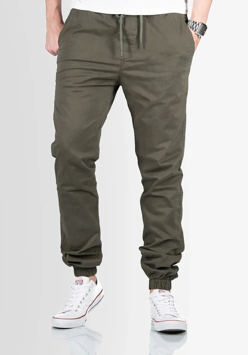 Брюки-чиносы Alessandro Salvarini ASGenteliio, очень удобные в носке, оливковый
Брюки-чиносы Alessandro Salvarini ASGenteliio, очень удобные в носке, оливковый