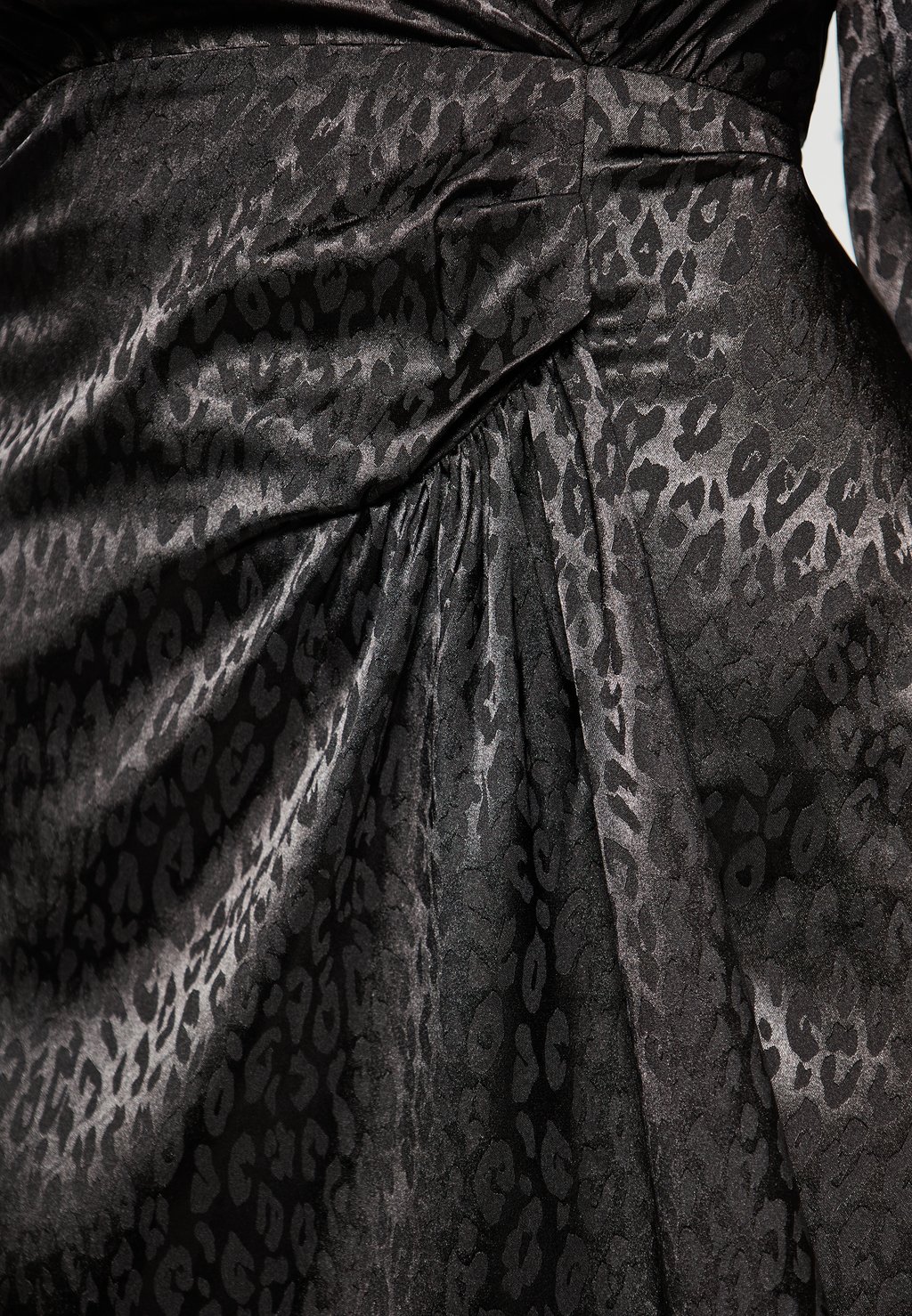 Повседневное платье faina, черный
Повседневное платье faina, черный