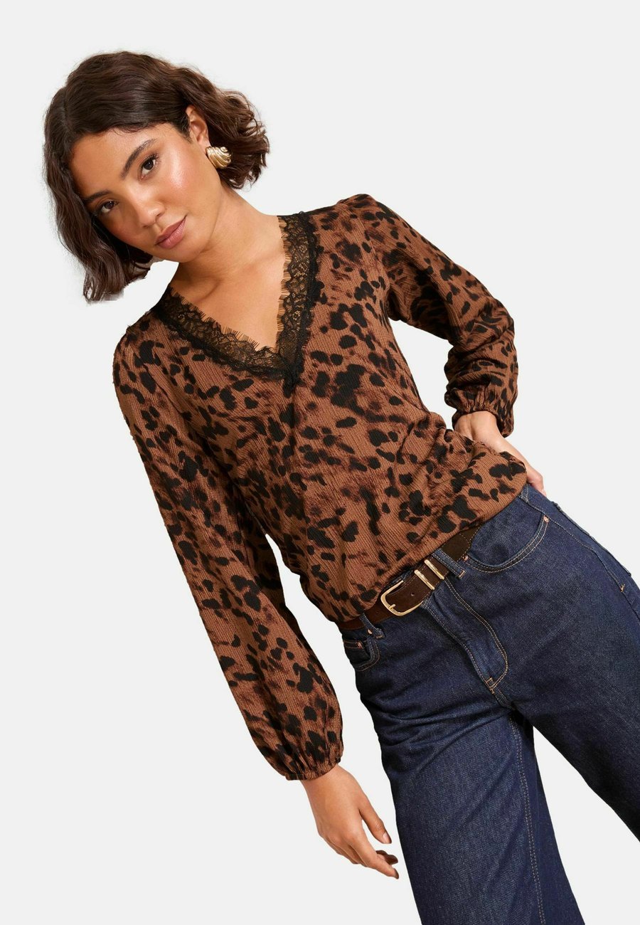 Блуза Friends Like These TRIM V-NECK , Animal Print/Brown
Блуза Friends Like These TRIM V-NECK , Animal Print/Brown