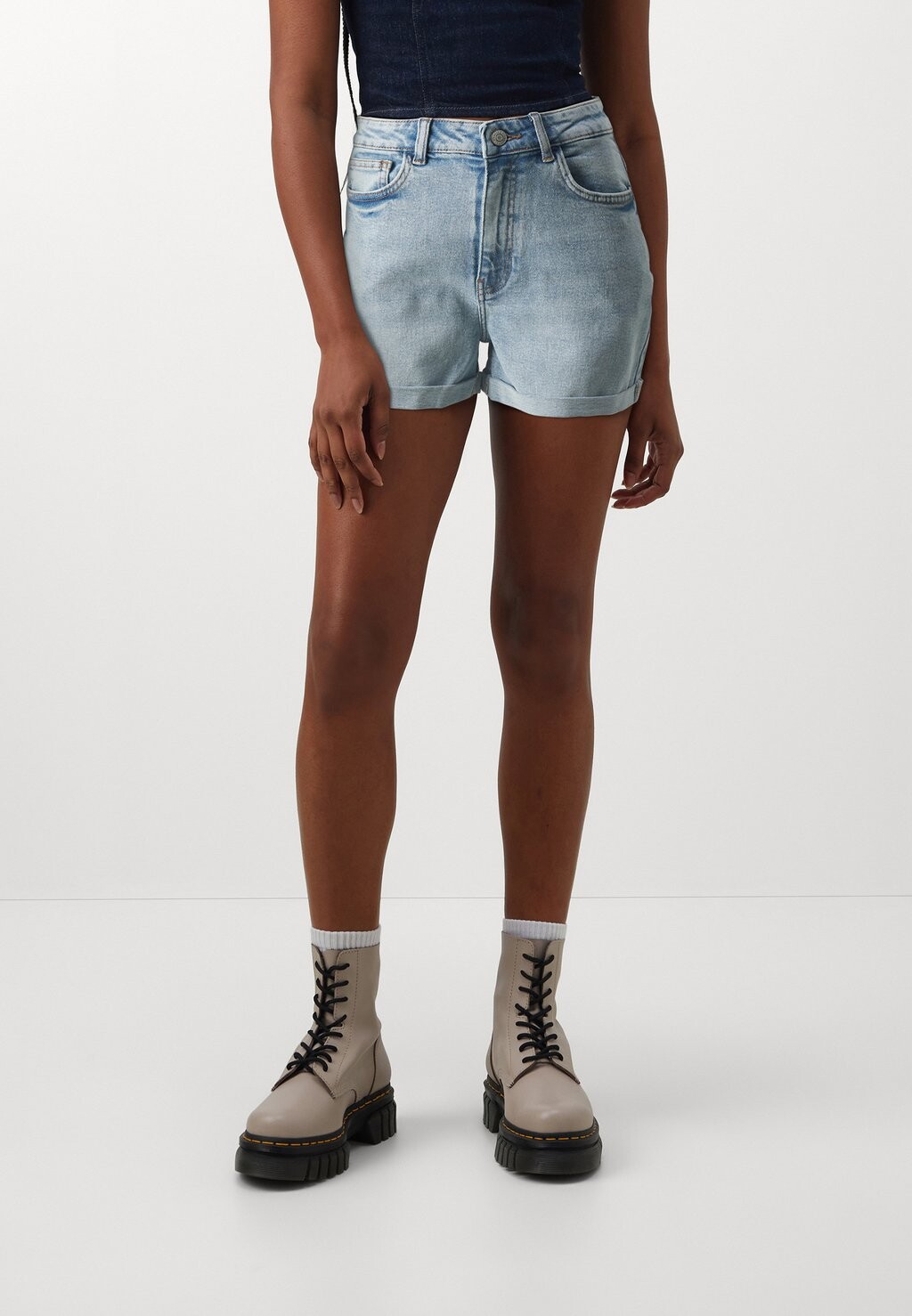 Джинсовые шорты NMMONI Noisy May, цвет light blue denim
Джинсовые шорты NMMONI Noisy May, цвет light blue denim