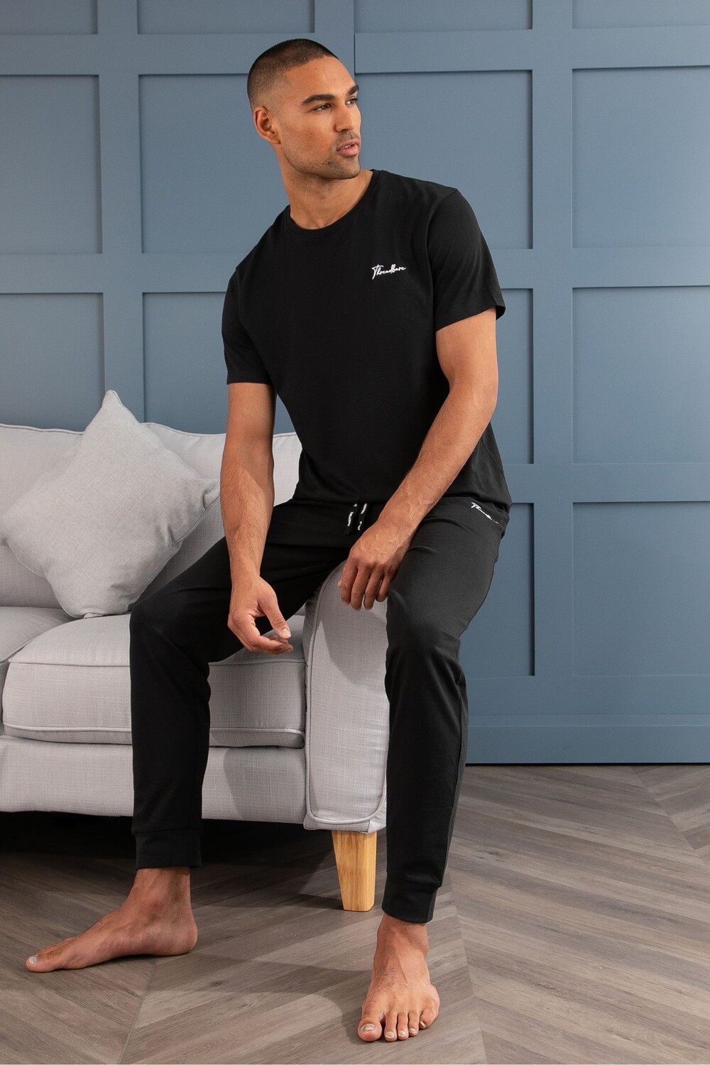 Хлопковая пижама Threadbare, черный
Хлопковая пижама Threadbare, черный