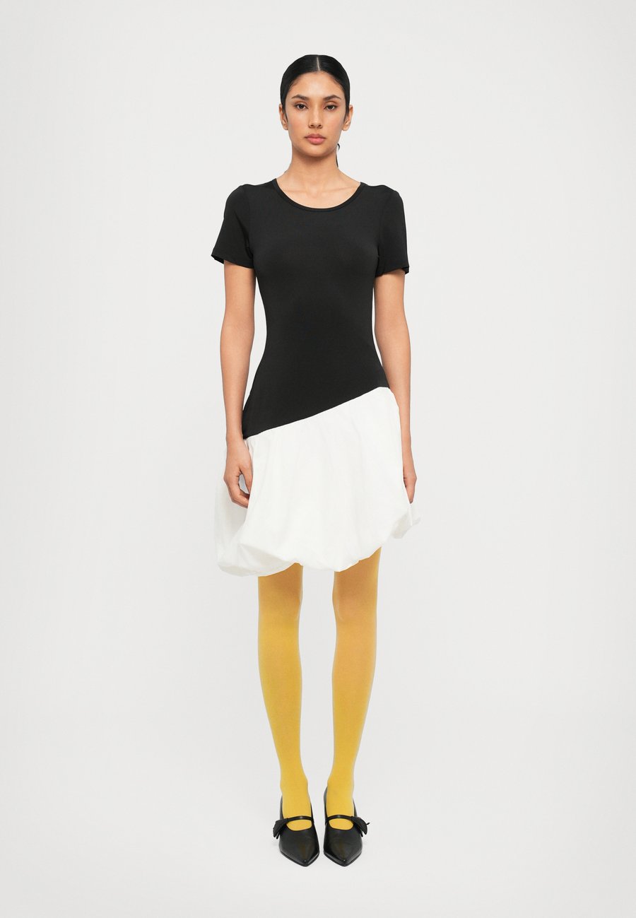 Платье Baum und Pferdgarten JET, Black
Платье Baum und Pferdgarten JET, Black