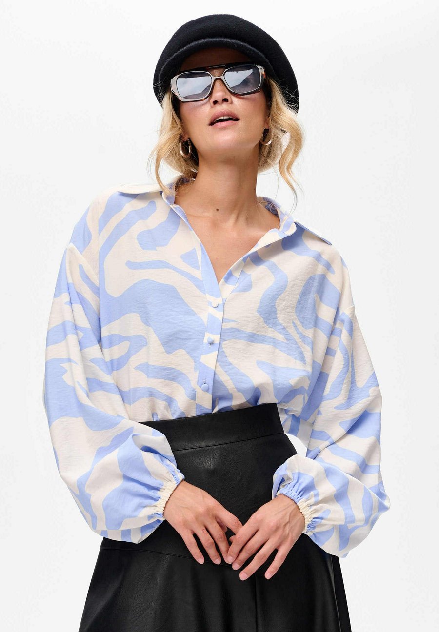 Блуза blue shadow Button-down blouse, Blue
Блуза blue shadow Button-down blouse, Blue