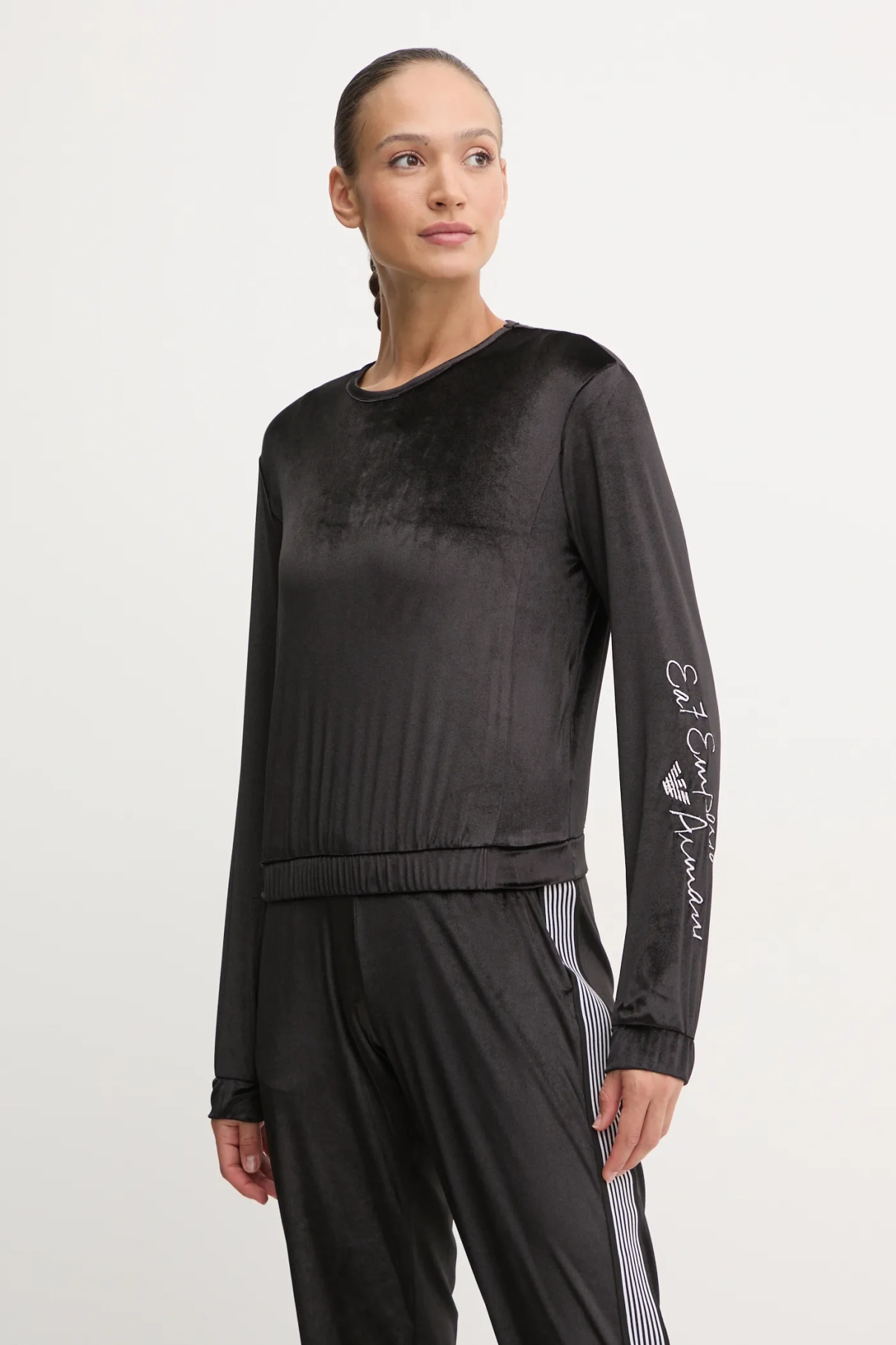 Бархатная толстовка EA7 Emporio Armani, черный
Бархатная толстовка EA7 Emporio Armani, черный