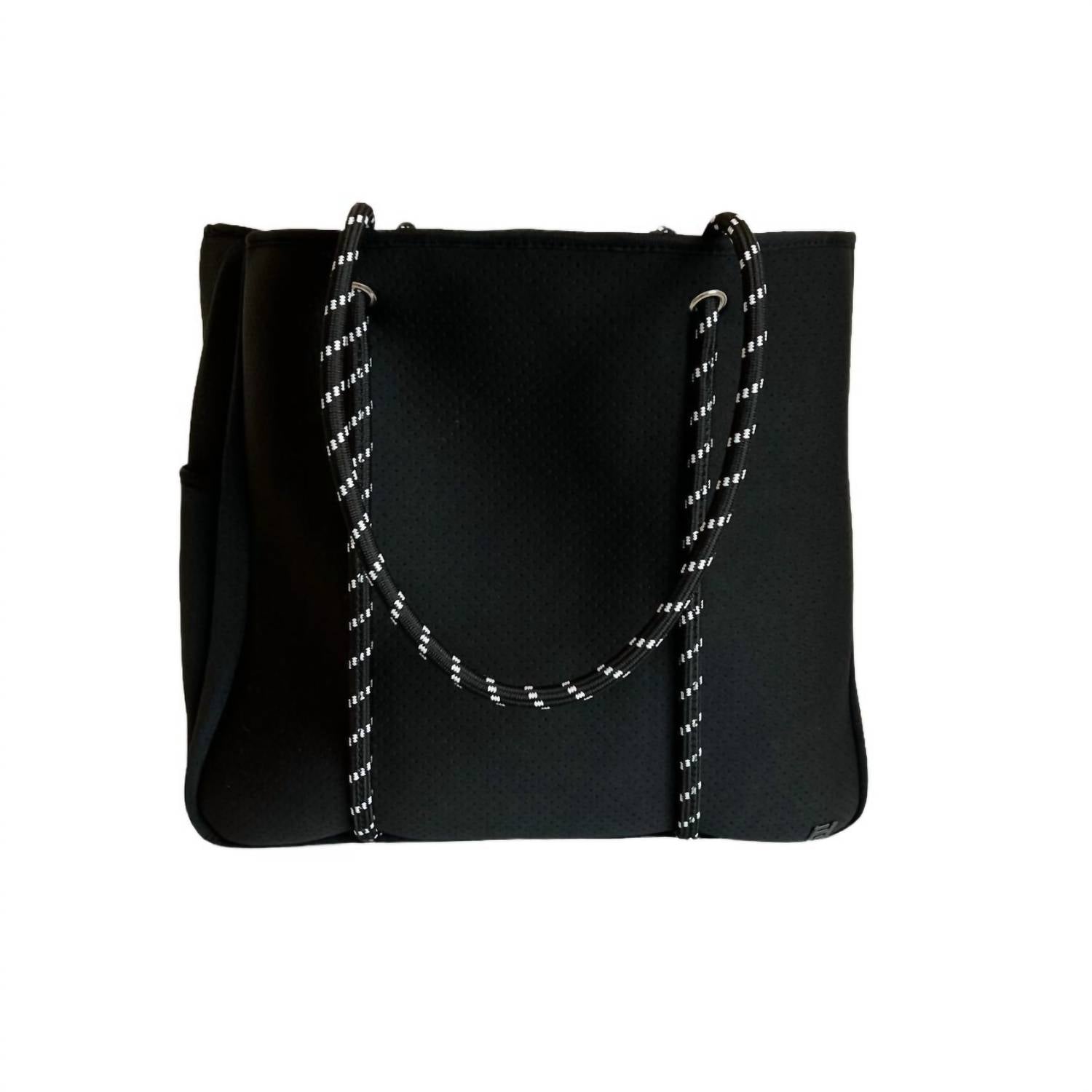 Женская черная сумка-тоут Courtside Small для ракеток для пиклбола Five Love
Женская черная сумка-тоут Courtside Small для ракеток для пиклбола Five Love