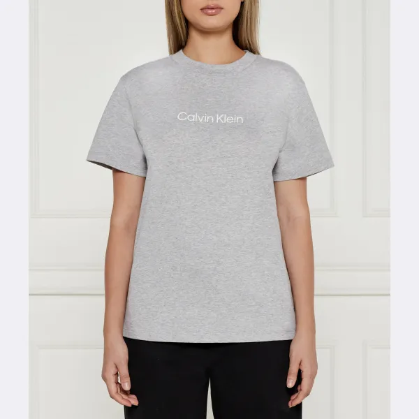 Футболка стандартного кроя с логотипом Hero Calvin Klein, серый
Футболка стандартного кроя с логотипом Hero Calvin Klein, серый
