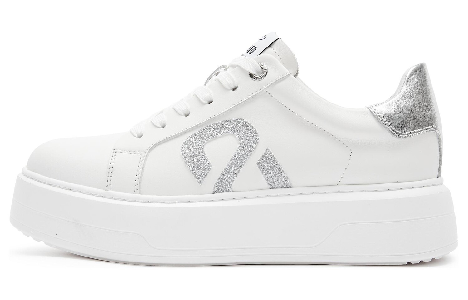 Кеды, скейтборд обувь женская низкая освежающий белый Staccato
Кеды, скейтборд обувь женская низкая освежающий белый Staccato