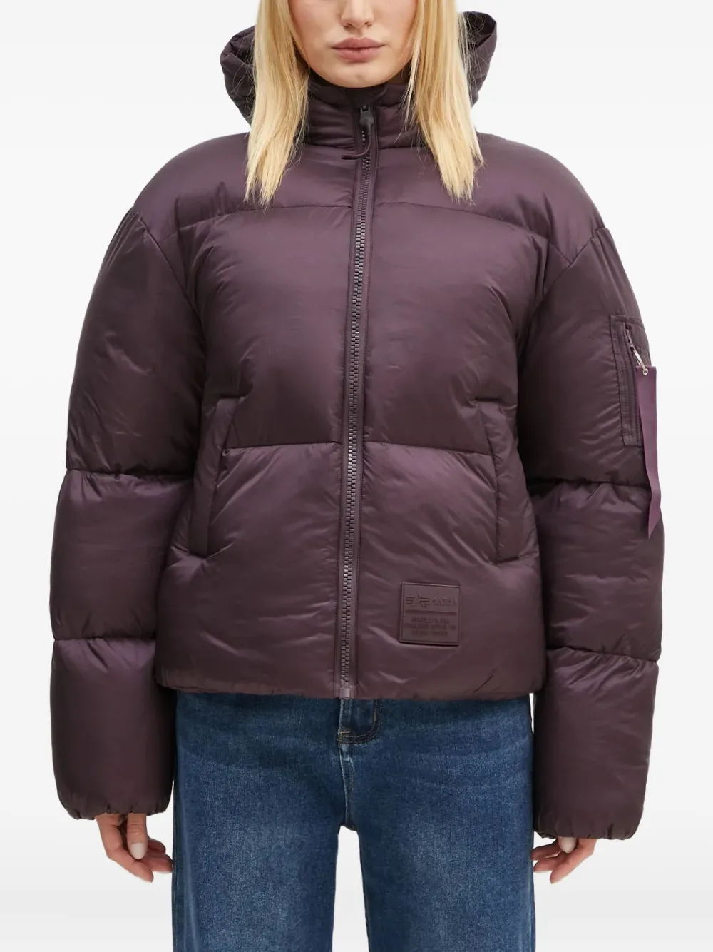 Дутый пуховик с капюшоном Cloud Alpha Industries, красный
Дутый пуховик с капюшоном Cloud Alpha Industries, красный